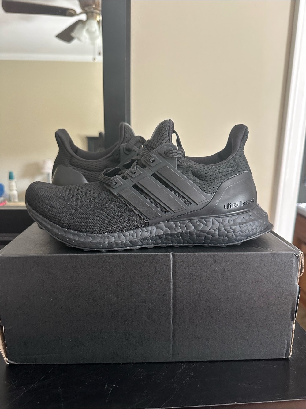 adidas Ultra Boost Men's Running Shoes - Black